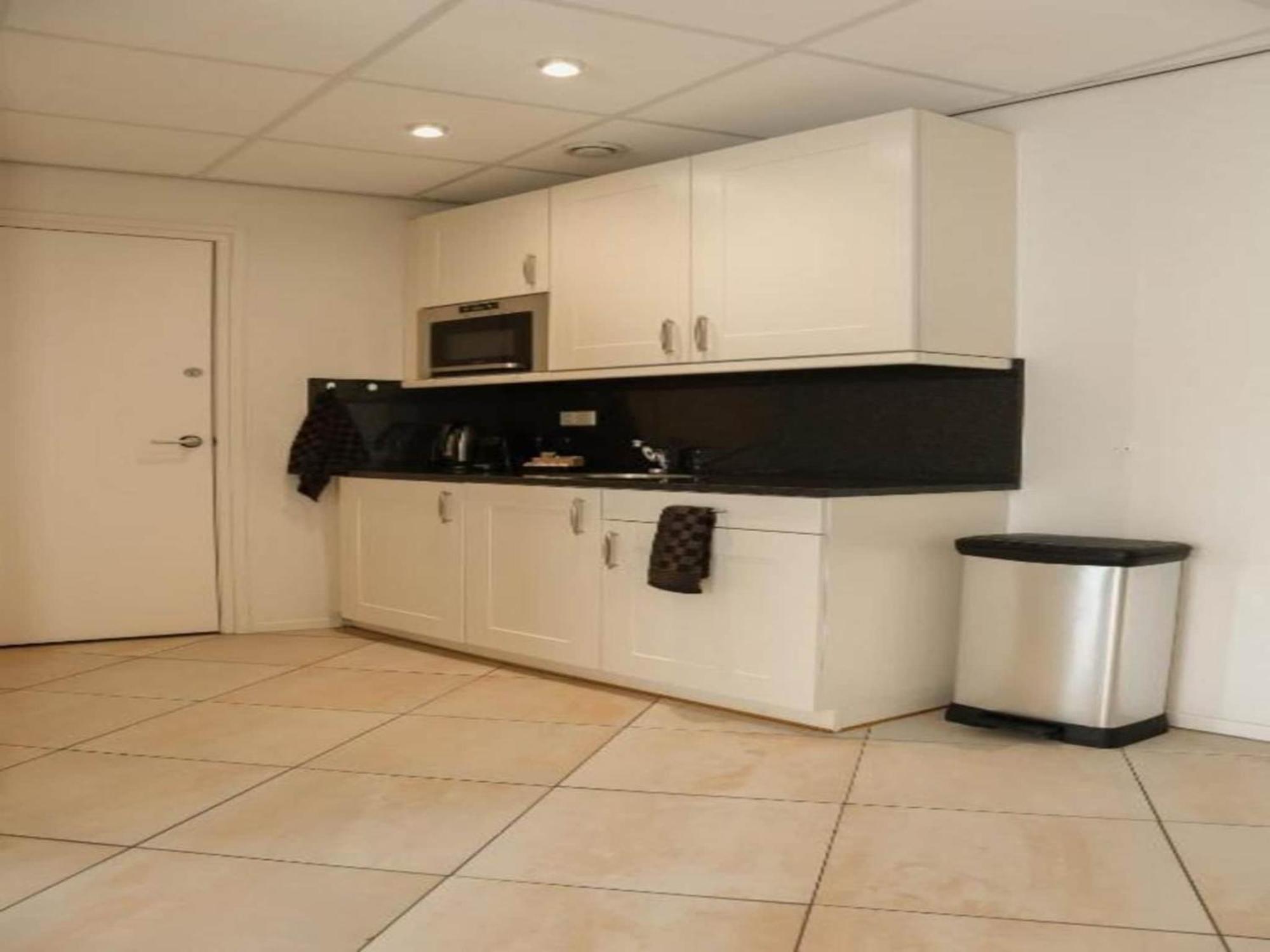 Pleasant Studio Apartment De Cocksdorp  Exterior foto