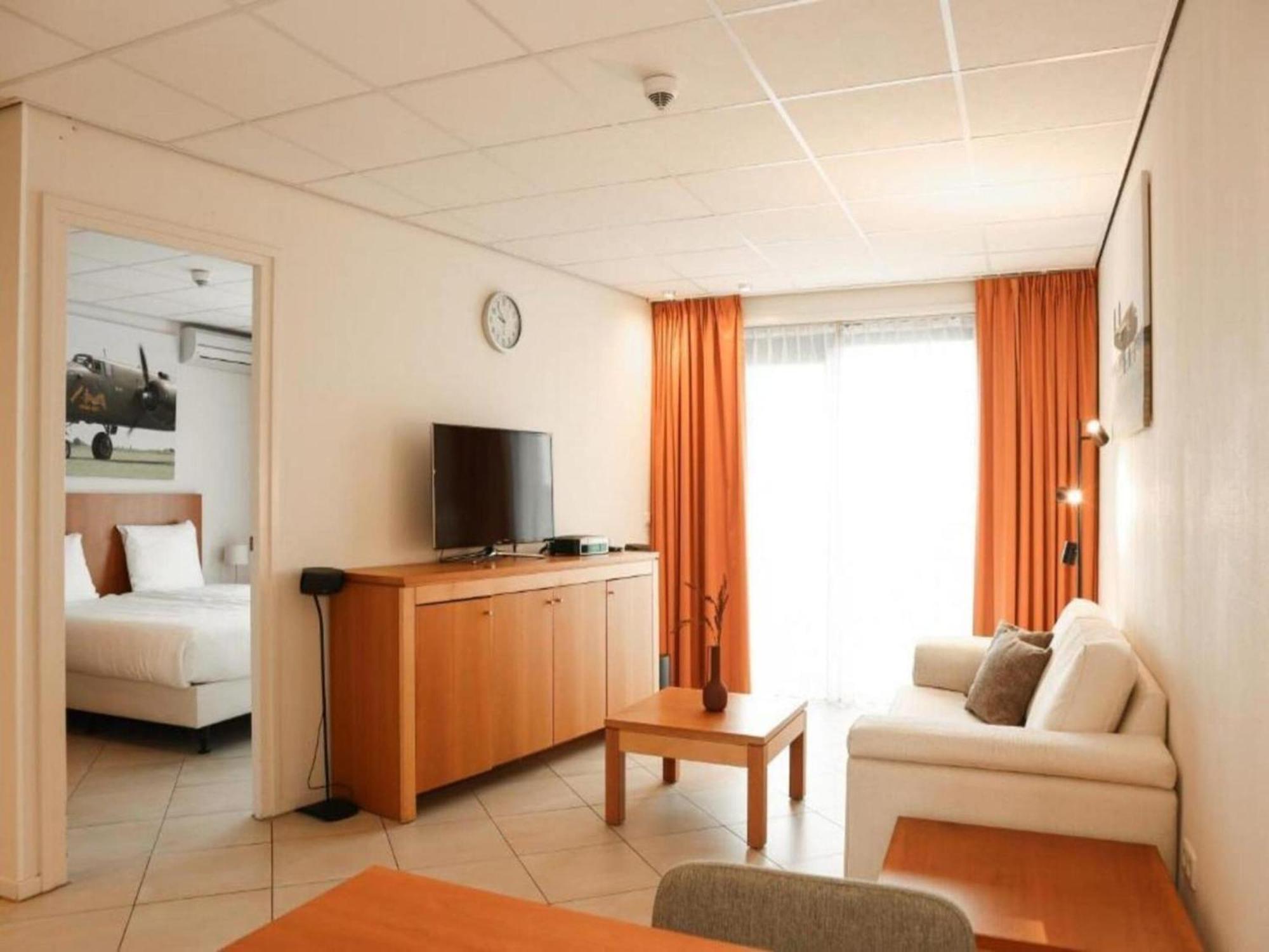 Pleasant Studio Apartment De Cocksdorp  Exterior foto